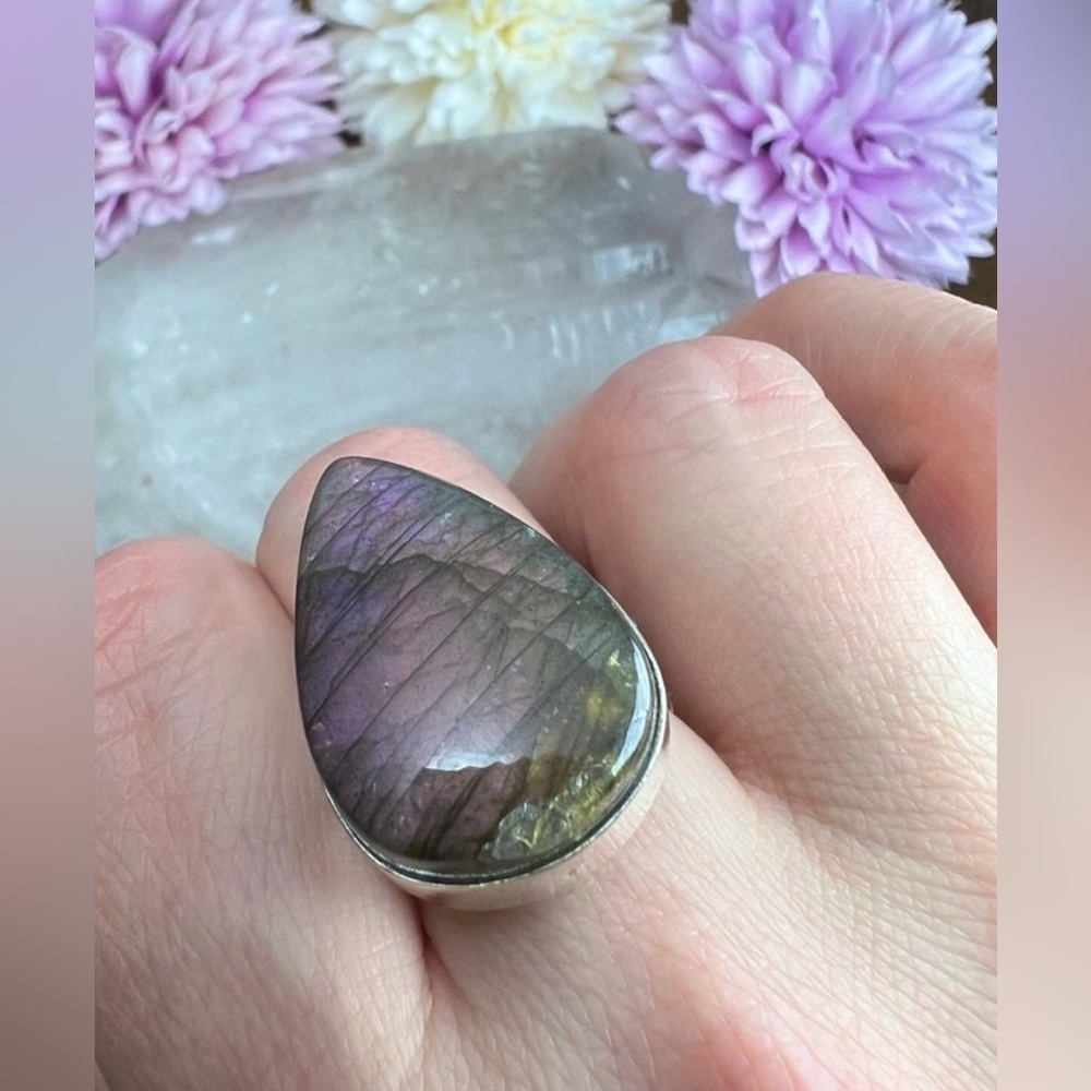 Purple Flash Labradorite Ring Size 8 Sterling Silver 925 Handmade Pear Cut New - Picture 5 of 6